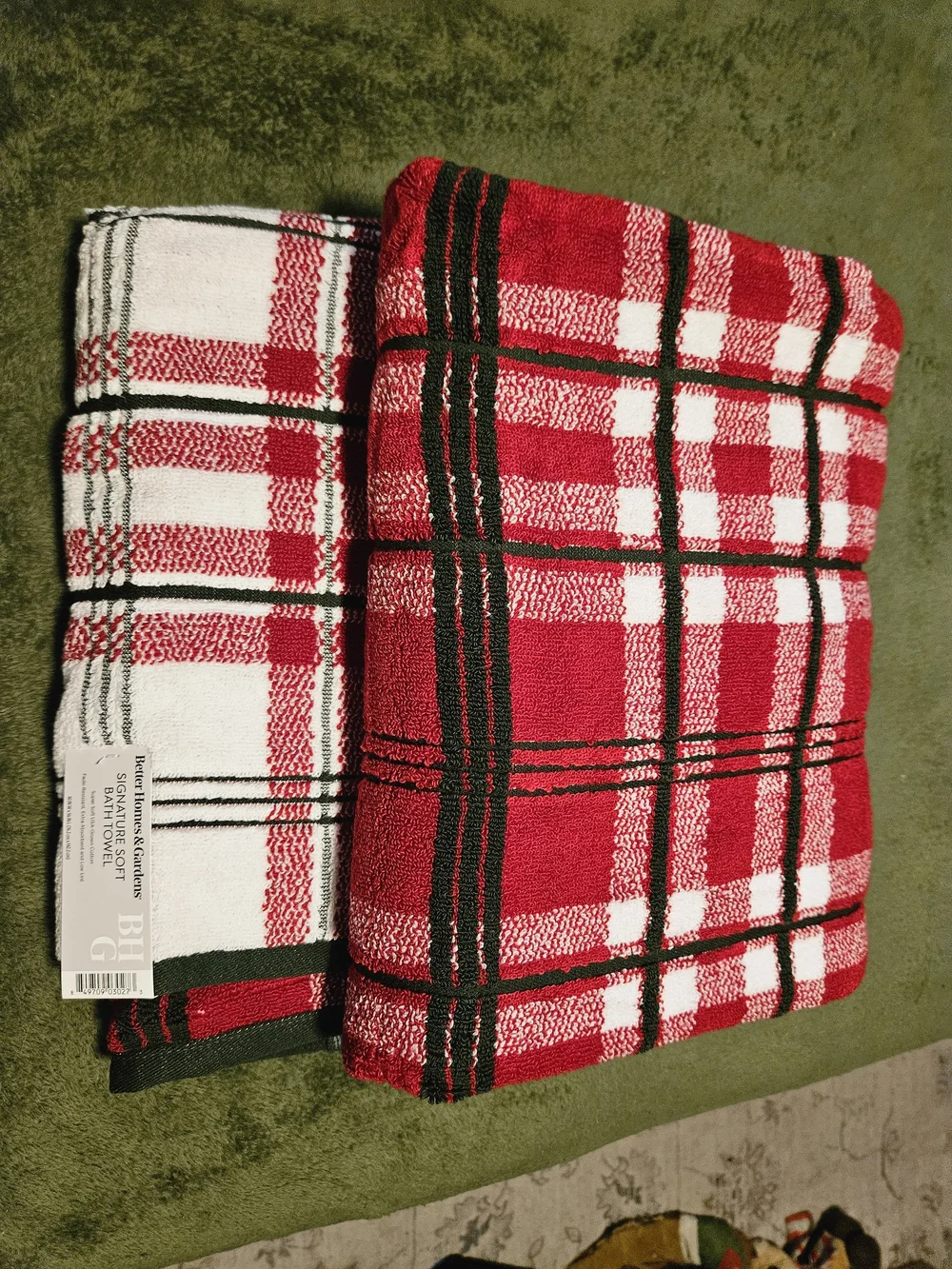 Better Homes And Gardens Red, White & Black Plaid Holiday Towels (2)